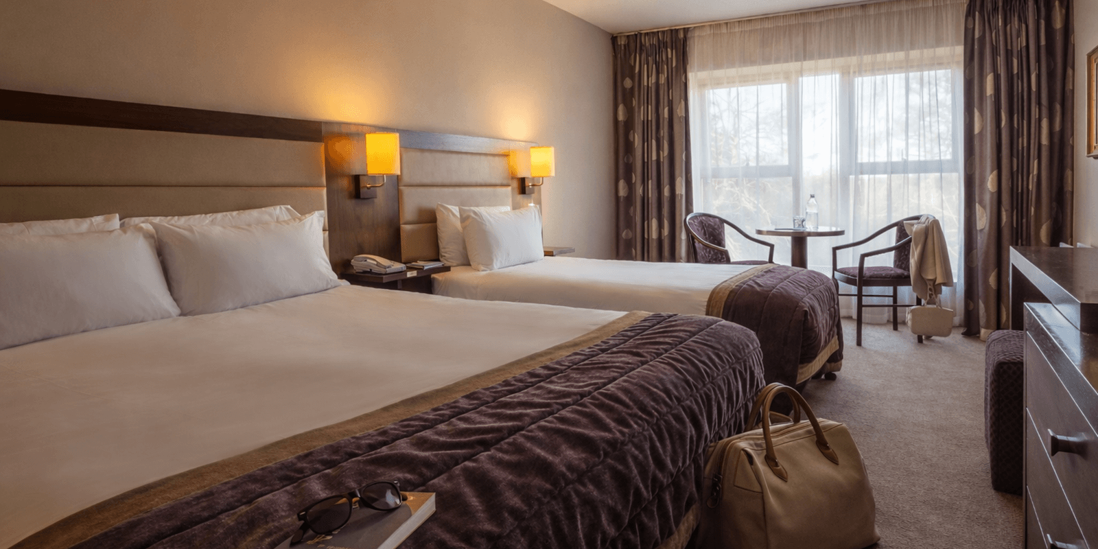 Standard Twin Room (2)